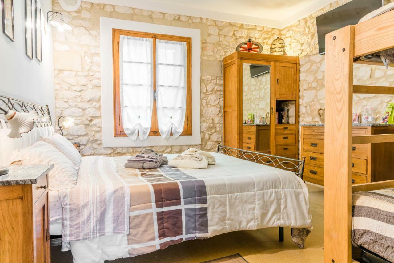 Relais Des Roches Bed & Breakfast Sona Eksteriør bilde